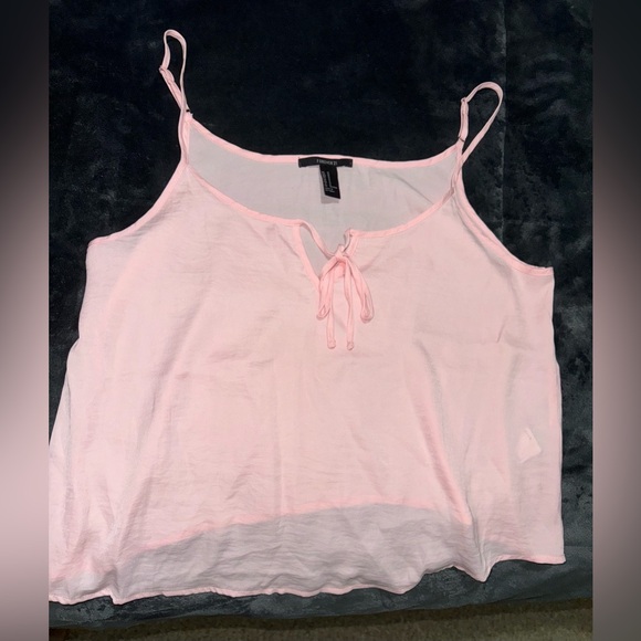 Crop Top - Picture 1 of 3